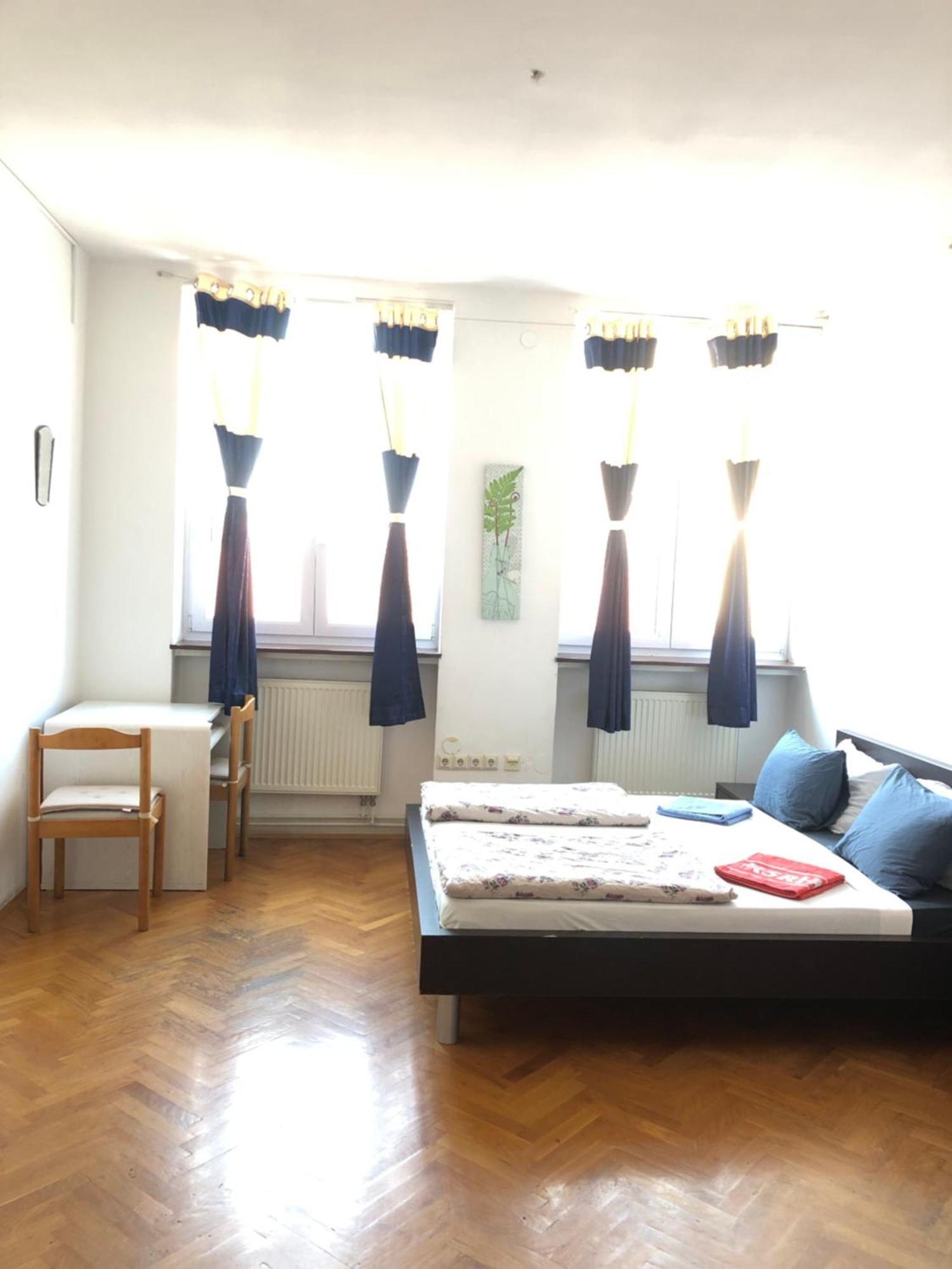 Bishnu Hostel Загреб Екстер'єр фото